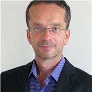 Vous êtes en recherche d'un bon niveau de Français? Je suis à votre écoute, prêt à vous accompagner sur cette voie !